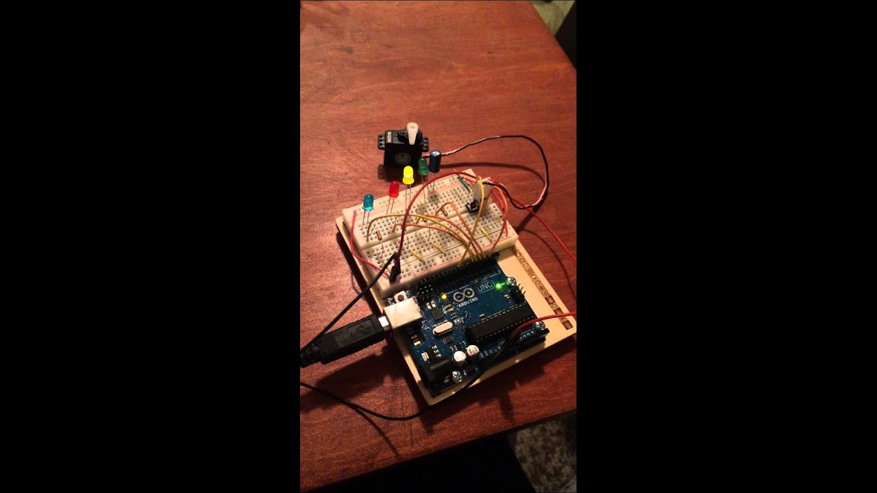 Arduino, servo motor and leds - YouTube