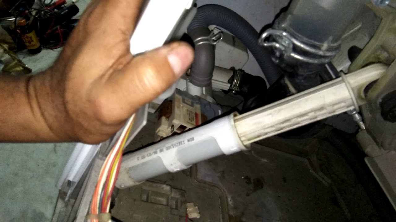 แนวทางการตรวจเช็คซ่อมเครื่องซักผ้าฝาหน้า Electrolux รุ่น EWF984 อาการ น้ำท่วมปี54 ตอนที่5