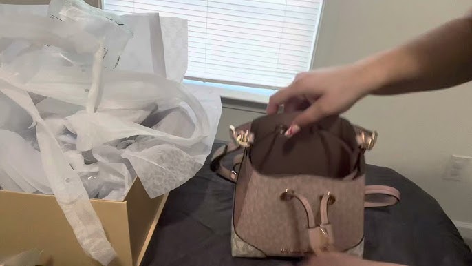 Unboxing MICHAEL KORS Suri Small Quilted Crossbody Bag Style
