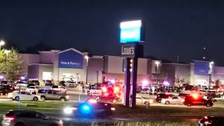 Large juvenile fight at 40hwy Walmart in KansasCity