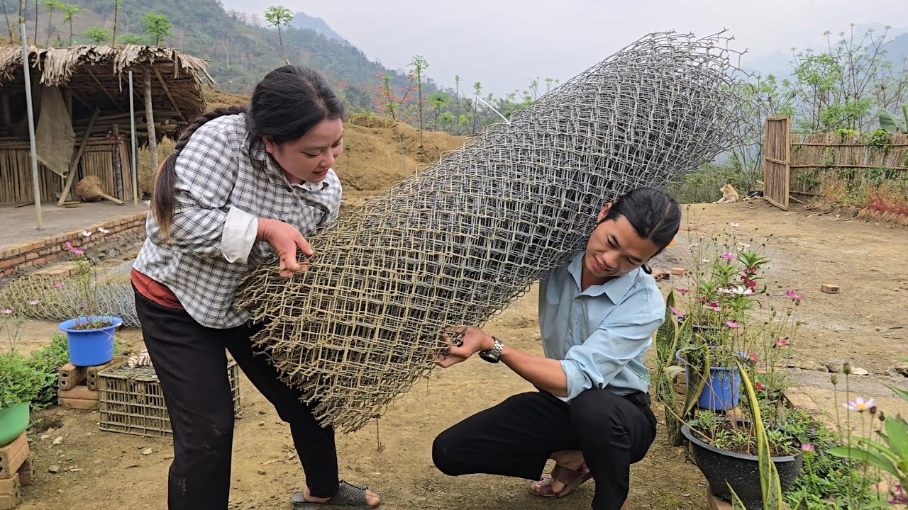 The fisherman was willing to help the single mother complete difficult tasks. - ly tu tuc 