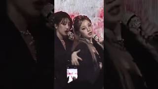 251015 Tomboy Minnie At W Koreas Love Your W 2025