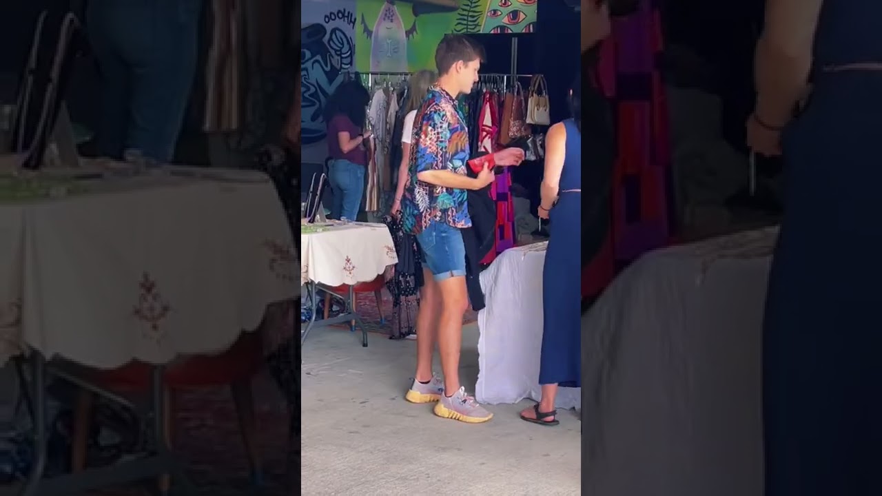 What people wear at Portland flea 