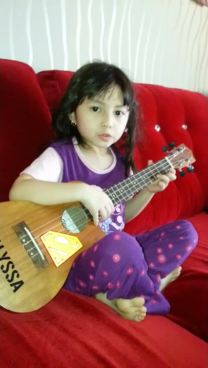 Sandiwara cinta ukuleke cover alyssa