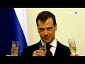 В РОССИИ жить ОПАСНО! Как Медведев помог стране совершить ОТРИЦАТЕЛЬНЫЙ рывок?