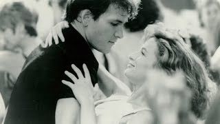 Frank & Nancy Sinatra - Something Stupid   (Patrick Swayze movie - lyrics on screen)