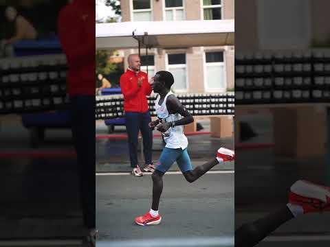 2:03:31 course record in Amsterdam 🔥 #marathon #running #asics #amsterdam