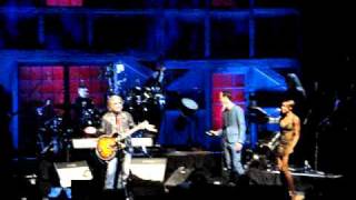 Daryl Hall - Sara Smile with Fitz & the Tantrums.MPG