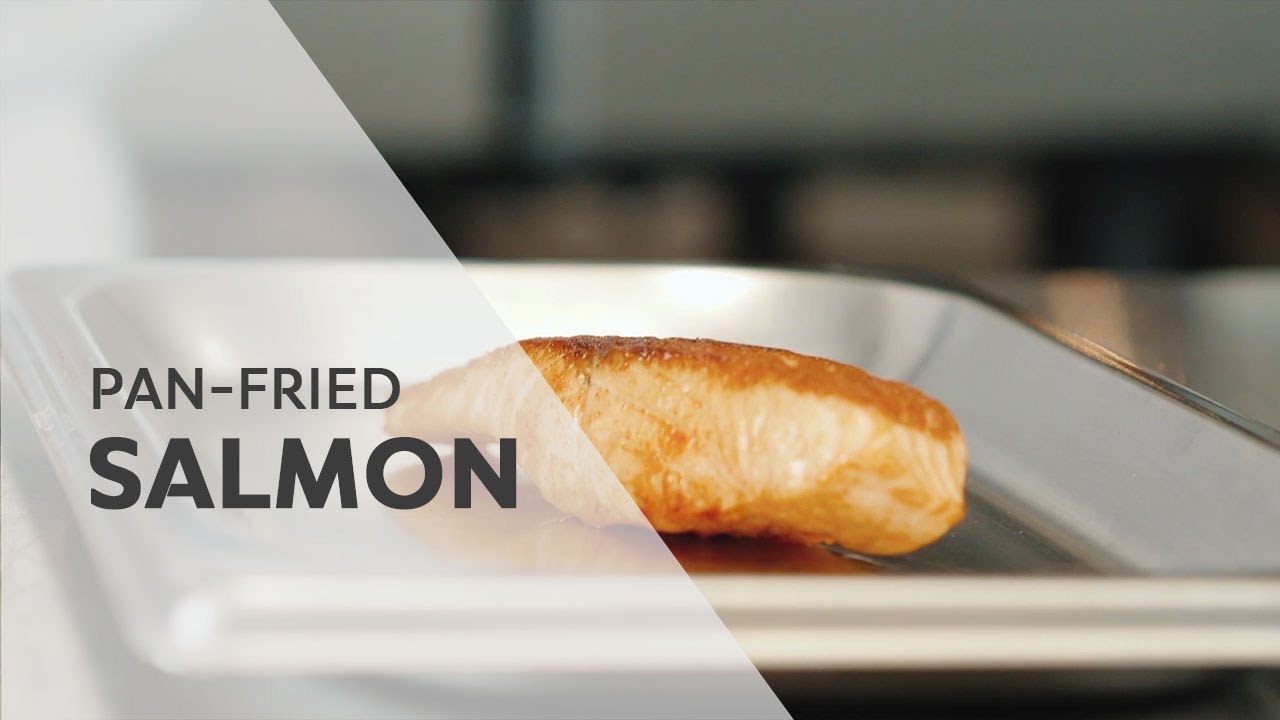 How-to pan-fry a Crispy and Juicy Salmon with Recipe | RATIONAL SelfCookingCenter - YouTube