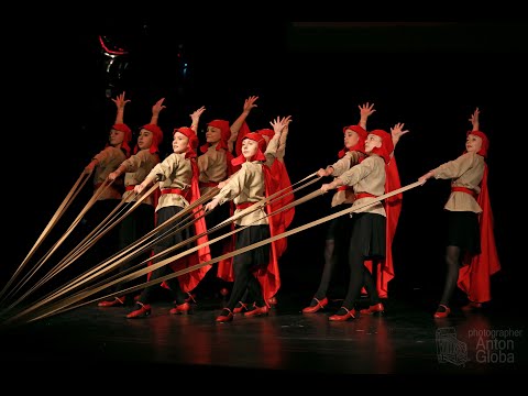 «ТАЧАНКА» (ГОД 1917), Ансамбль 'Школьные годы'. 'TACHANKA' (YEAR 1917), Ensemble 'School Years'.
