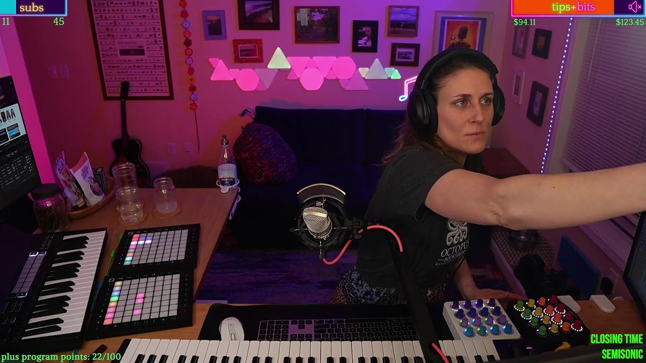 excellent vibes, chats | 🎧 or good 🔈s recommended 💜 | camera settings jacked up temporarily