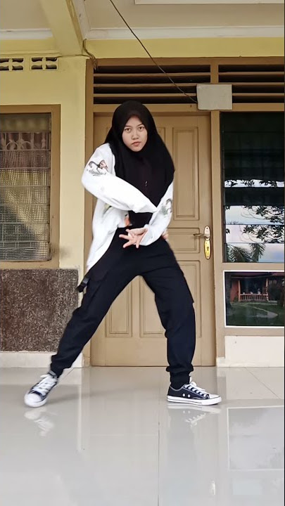 NCT DREAM - 맛 'HOT SAUCE' Dance Cover outdoor short ver.