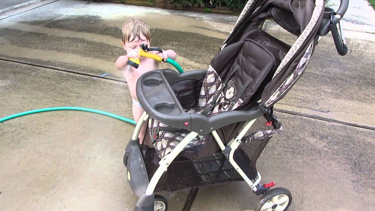 Washing the stroller - YouTube