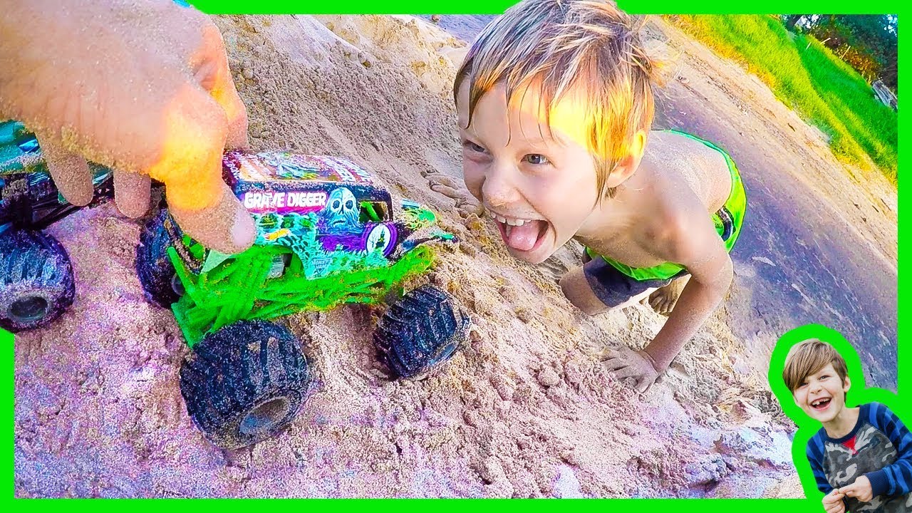 Axel's Monster Truck Crazy Ramp Toy Trucks YouTube