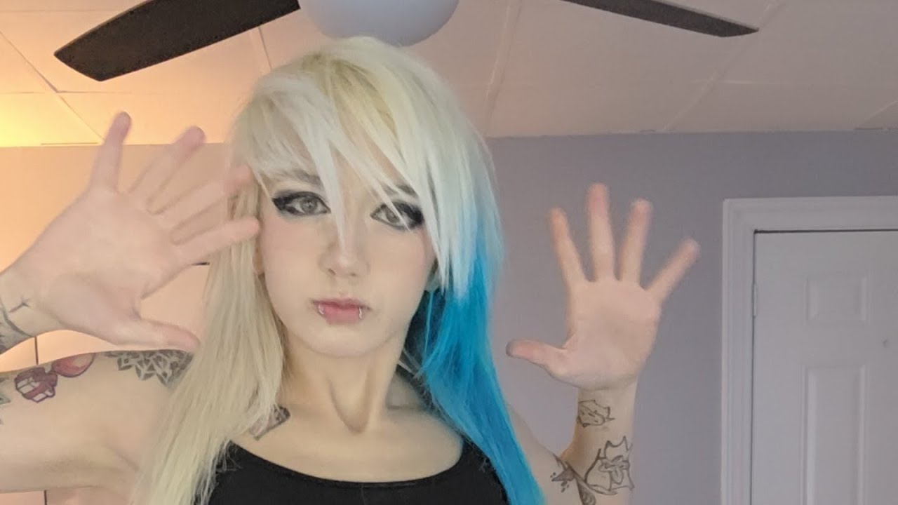 Poptart Barbie is live!