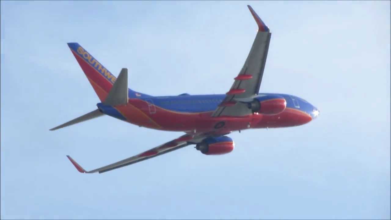 HD Southwest Airlines Boeing 7377H4 Takeoff N220WN Detroit Metro