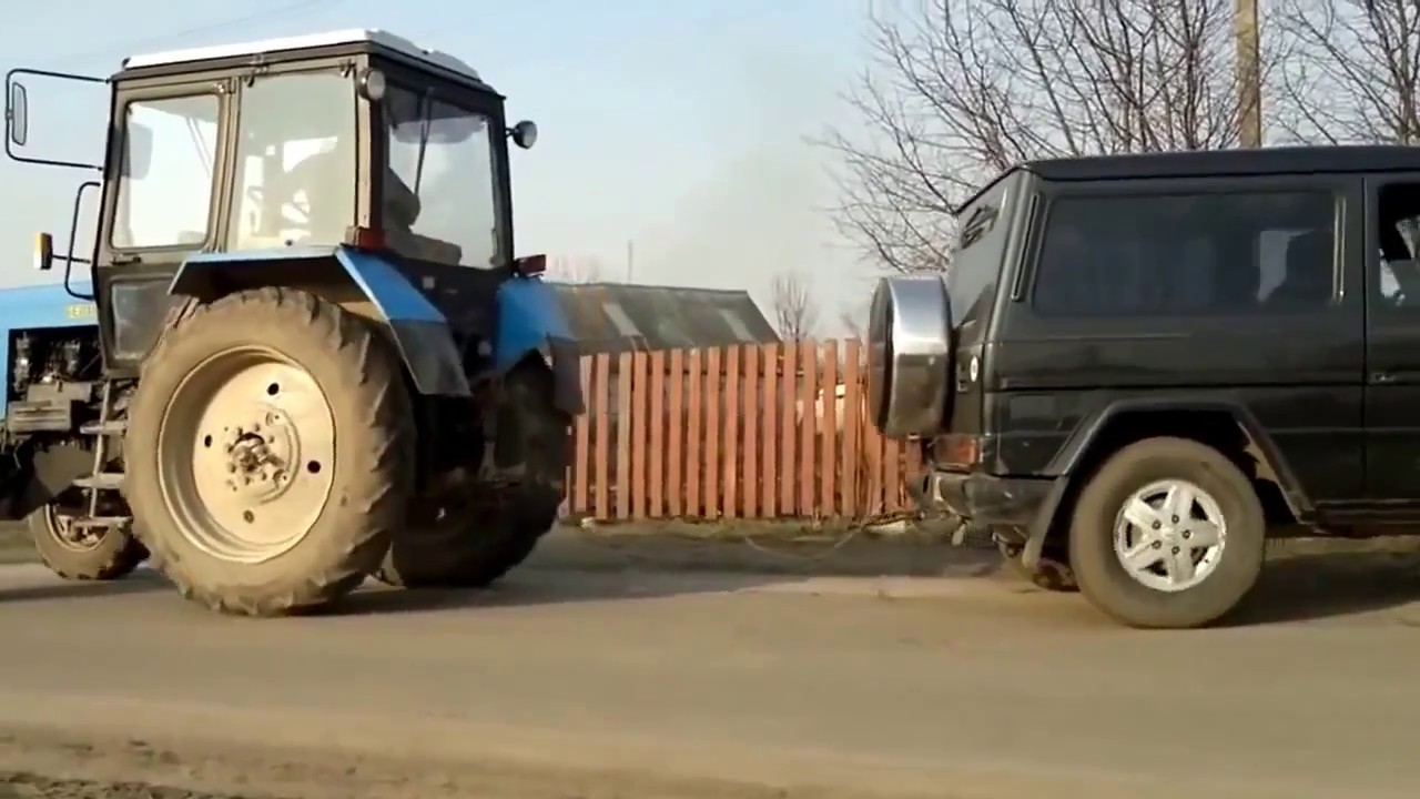 Мерседес Кубик против Трактора - YouTube