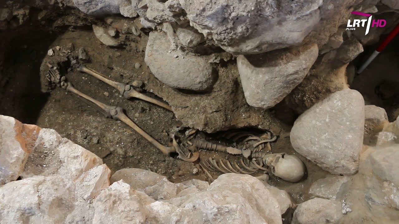 Ant Gedimino kalno surasti 1863-1864 m. sukilimo vadų palaikai II Vestuvinis Sierakausko žiedas