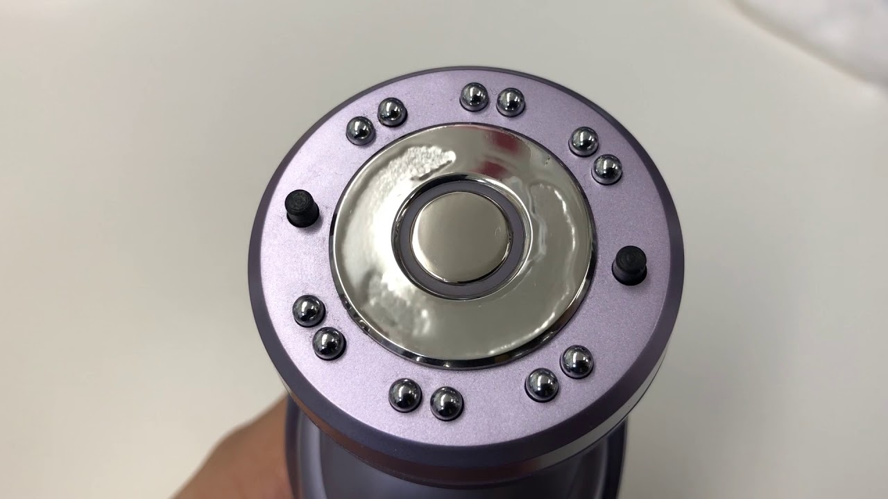 エビス美顔器ツインエレナイザープレミアム液の振動確認の様子 - YouTube