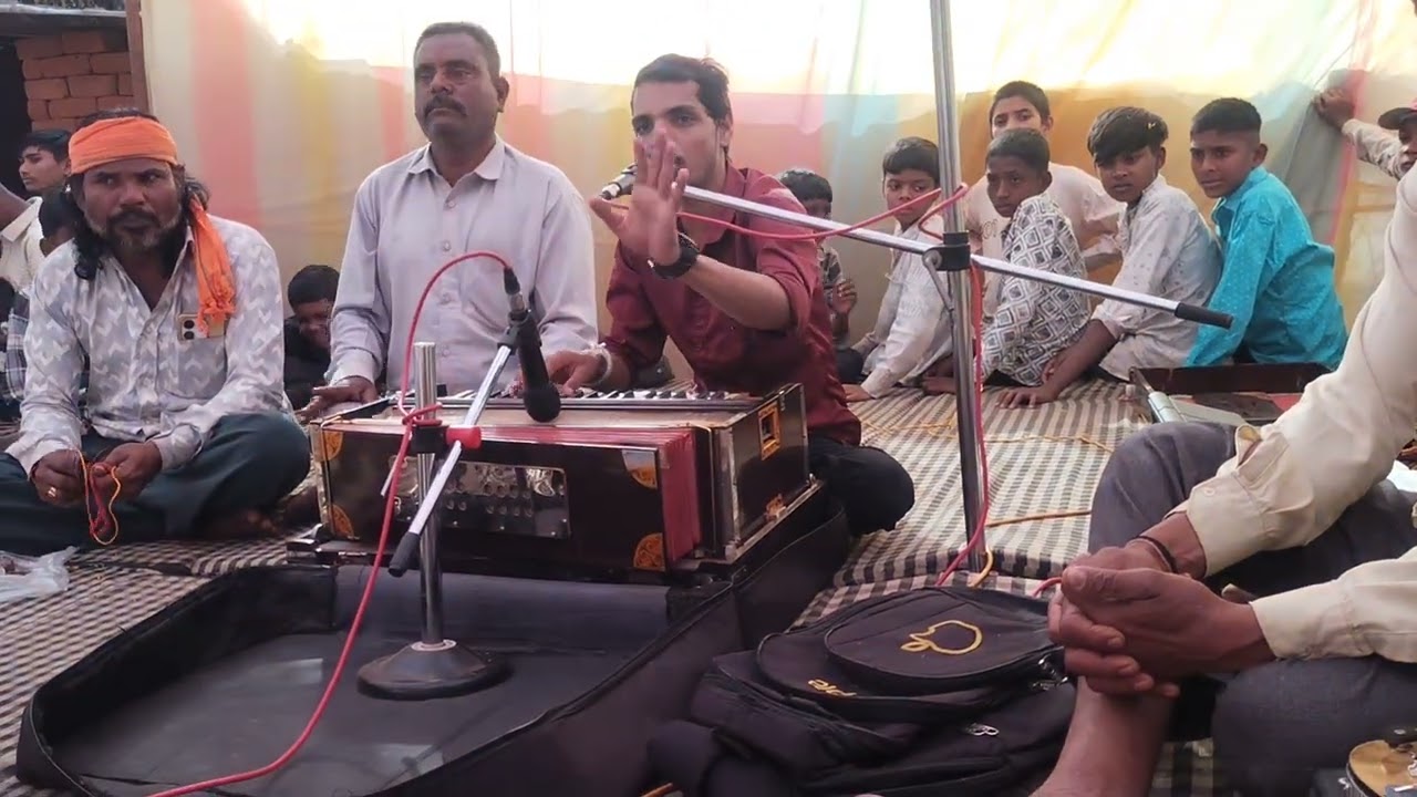 આડા અવળા ડુંગરા ને વચમાં છે વાટો || લોક ડાયરો ||સિંગર : રાકેશ રાઠવા કાંટુ  || At : ખાનપાટલા 2026 