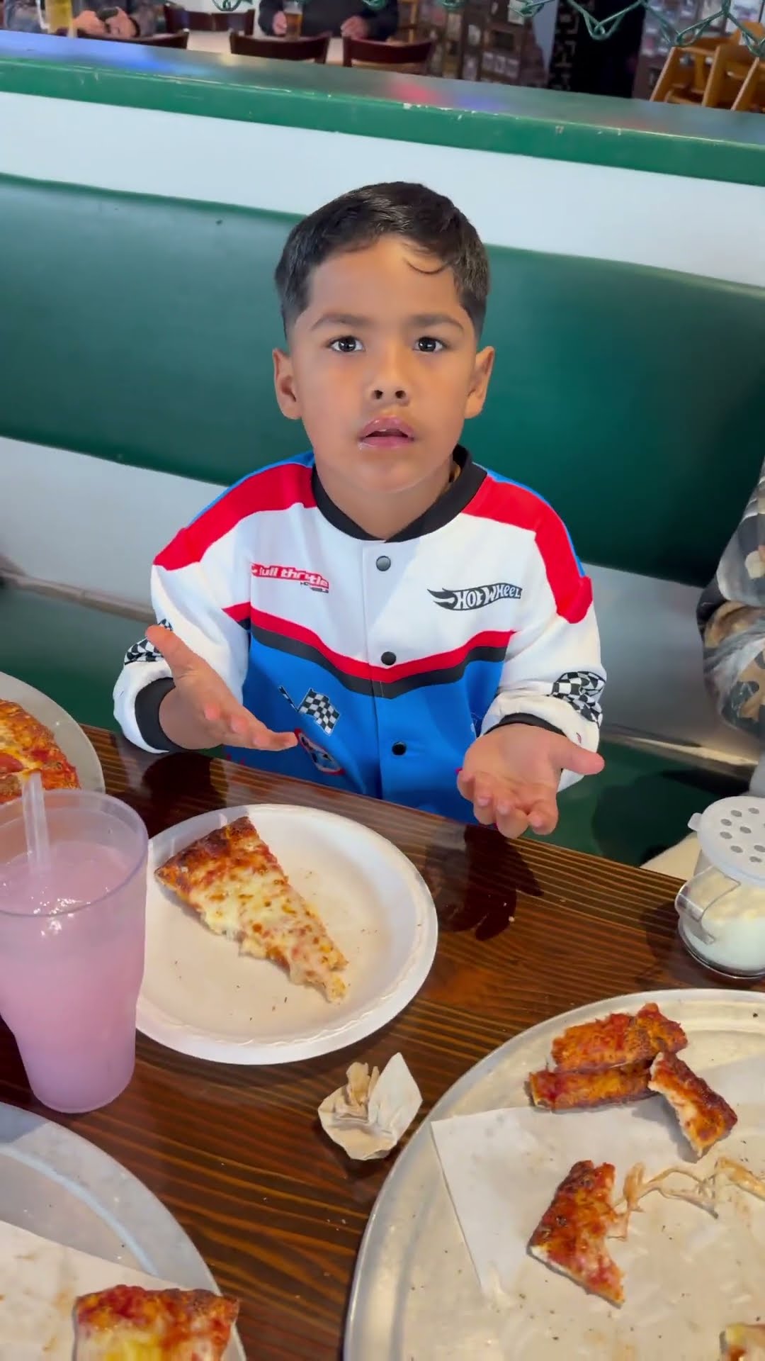 Mom catches dad, son and daughter eating pizza without her #shorts