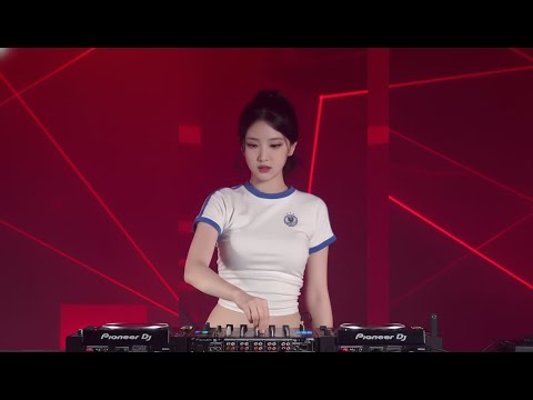 菲道尔 & Dior大颖 - 在加纳共和国离婚 (抖音DJ版) Zai Jia Na Gong He Guo Li Hun (Remix)『總以為還有一輩子的時間，慢慢跟你說再見。』 ♪【单曲纯享】