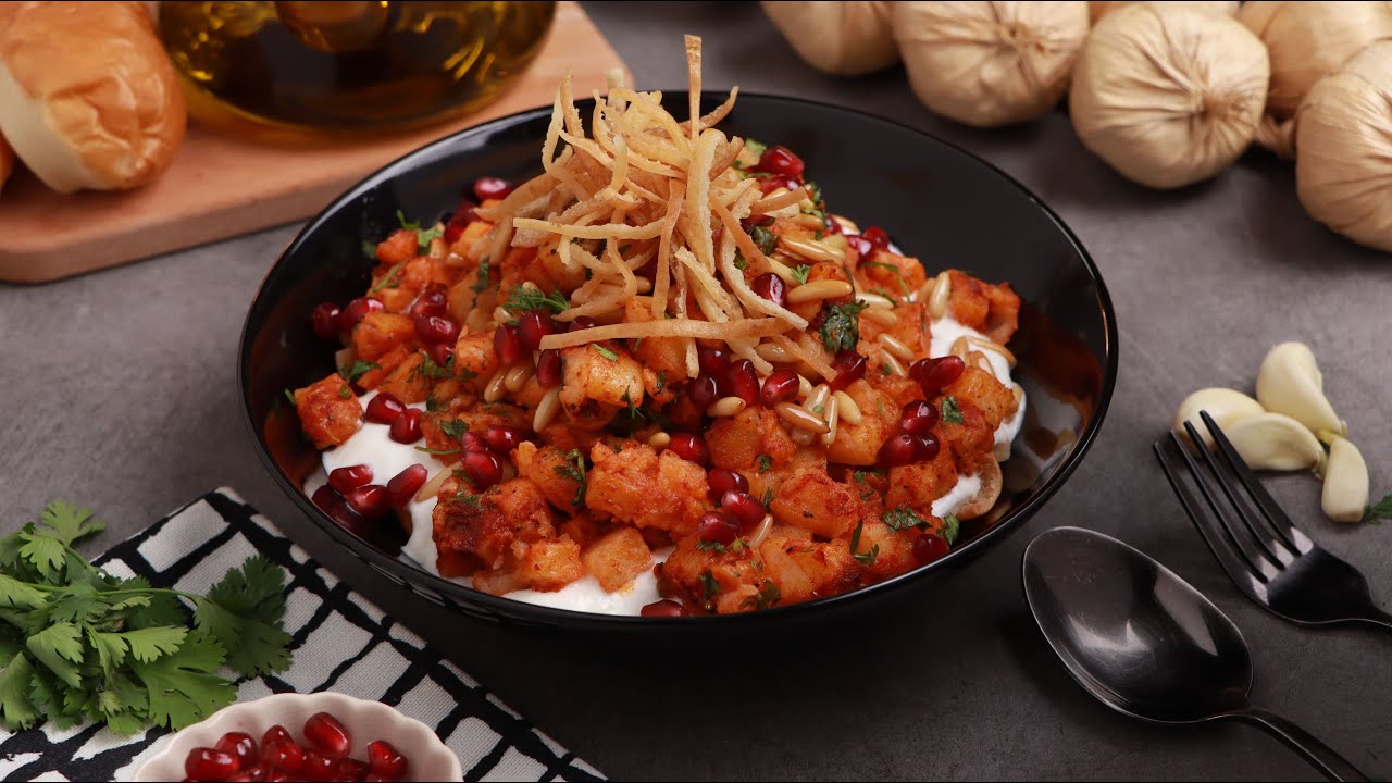 فتة البطاطا الحارة من ألذ و أطيب الفتات على آصولها 😋 🥰