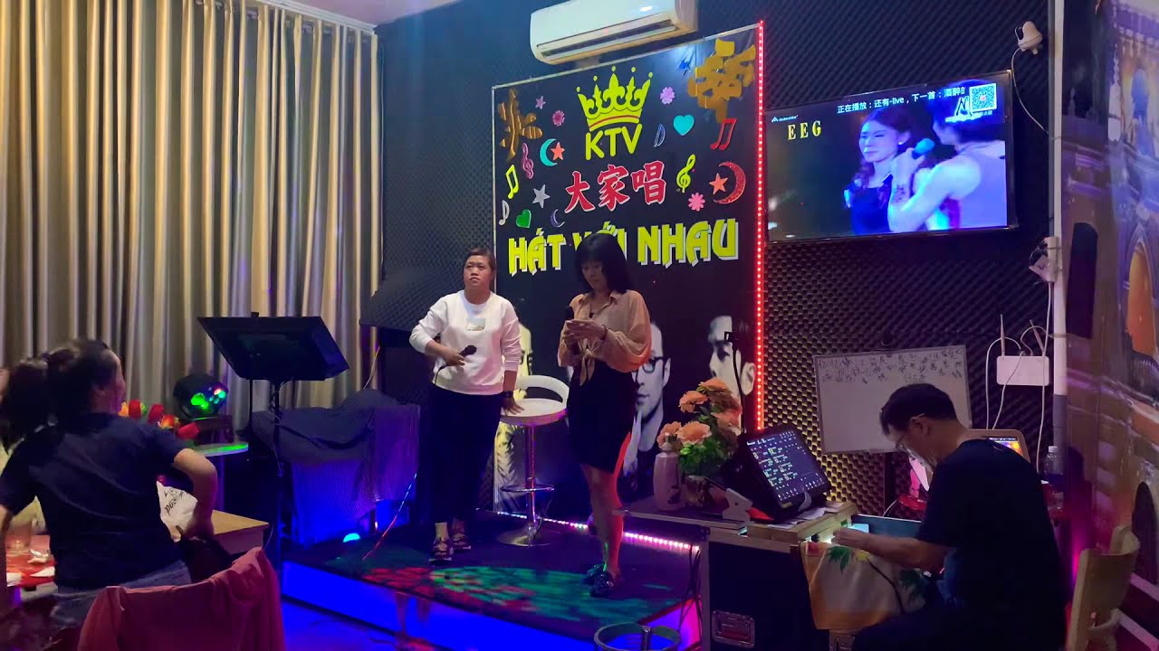 还有 / 王杰 - 何嘉莉 - YouTube