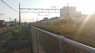 山陽本線  普通列車115系A-16編成 鴨方駅に到着