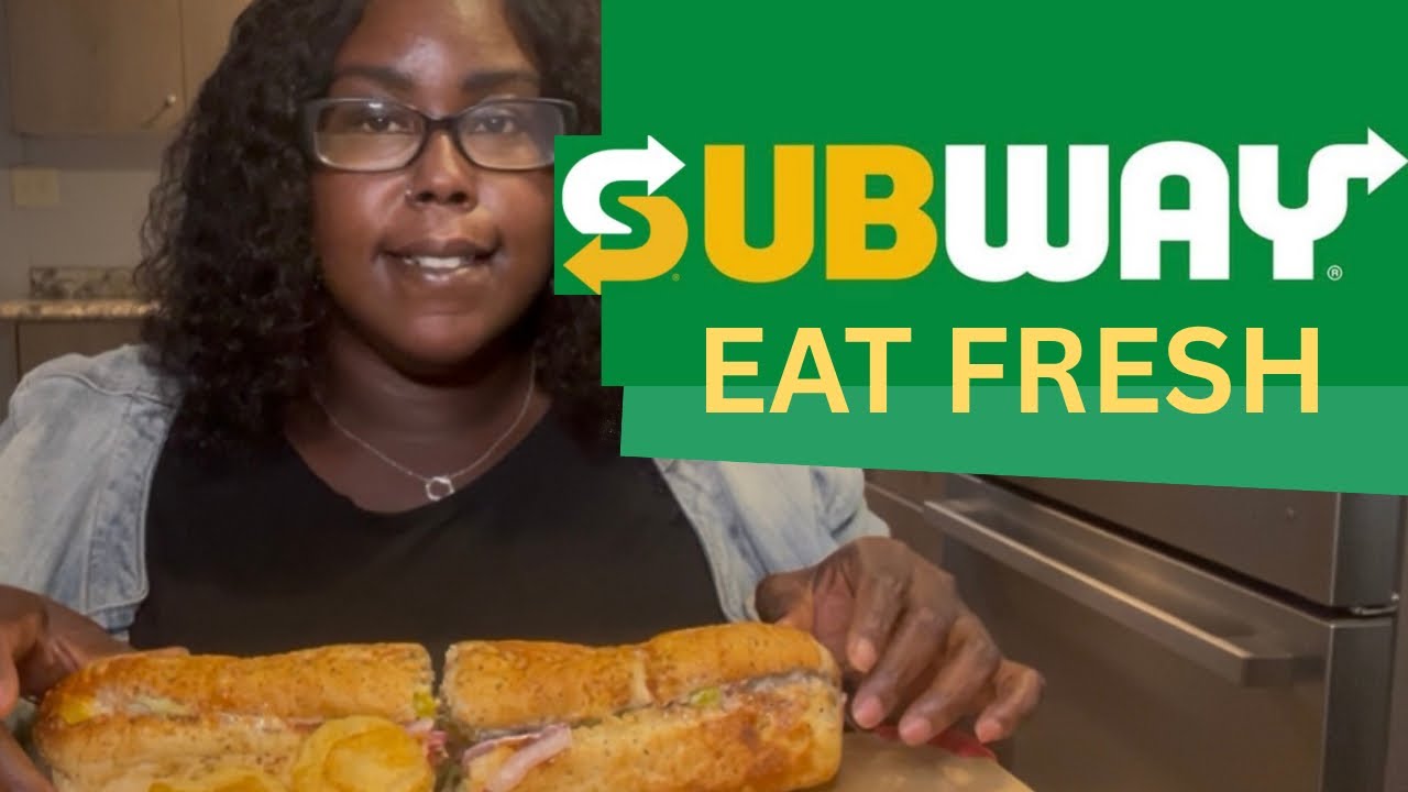 Grub’N SUBWAY Rotisserie Chicken Bacon Ranch Sub😋Spicy Dill 🥒 Chips MUKBANG‼️ 
