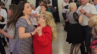 2 maja 2026 "MOJA żona Dobra BYŁA" Rzadko wykonania piosenka od Kapeli KROKUS w Złotym DWORZE 