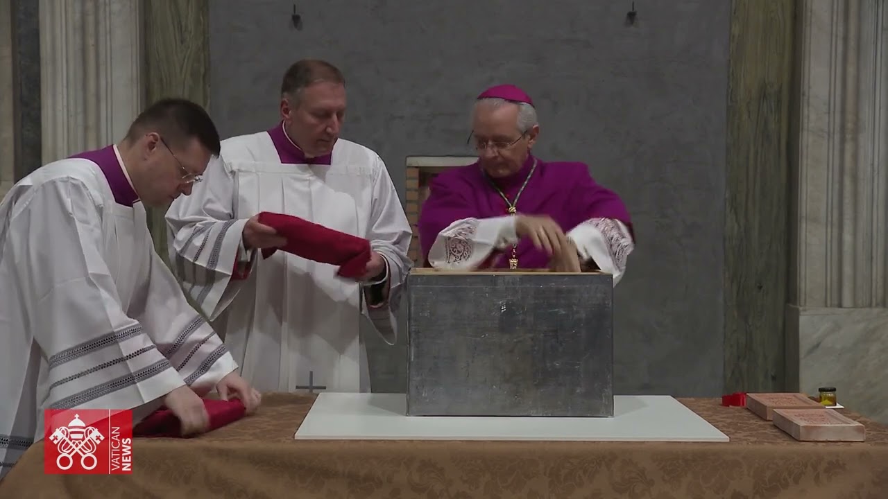 Rito de Sellado de la Puerta Santa de la Basílica de San Pedro