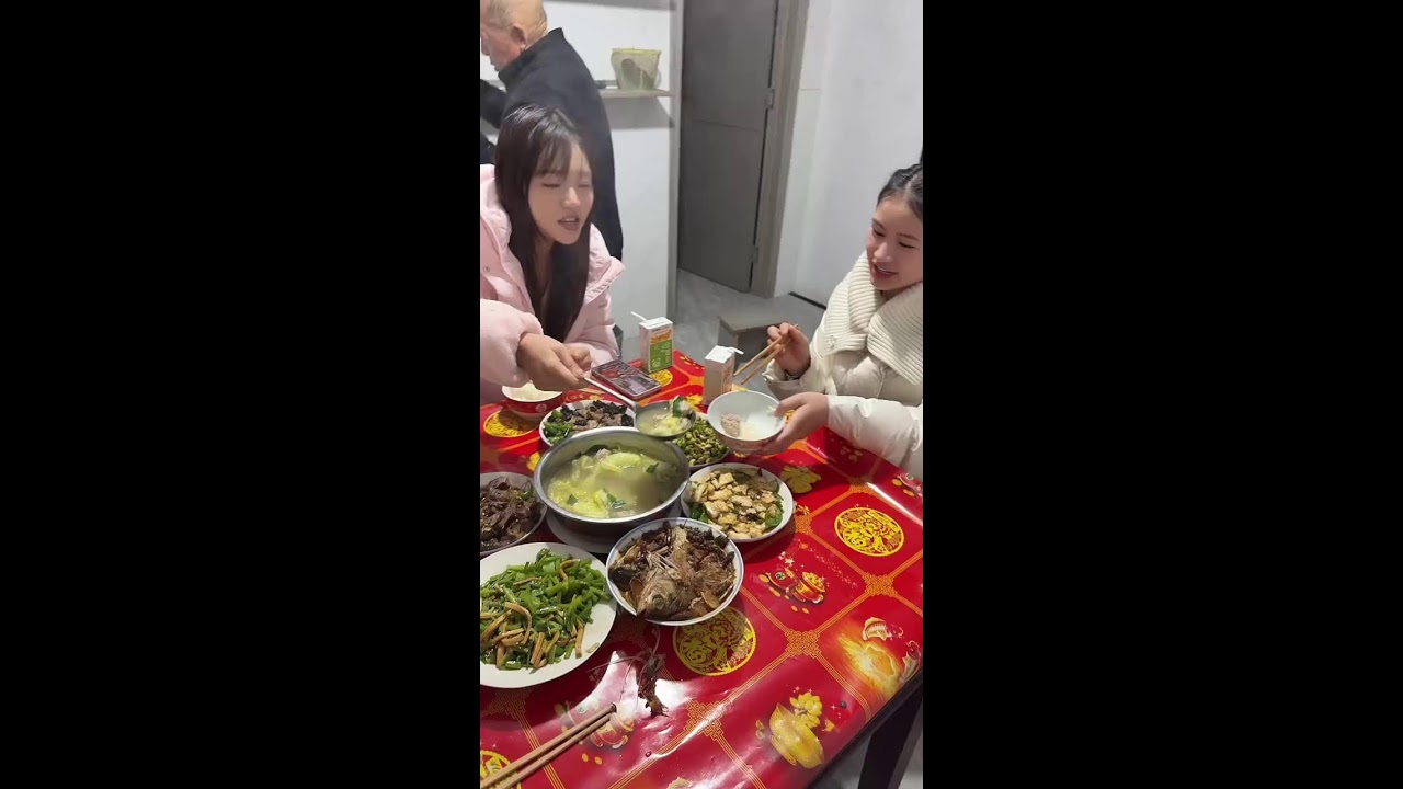 🔴【木工李哥在老挝】木工李哥和老挝女朋友米米日常： 2026-03-05 16:00:20