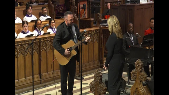 Garth Brooks, Trisha Yearwood perform 'Imagine' at Jimmy Carter's funeral