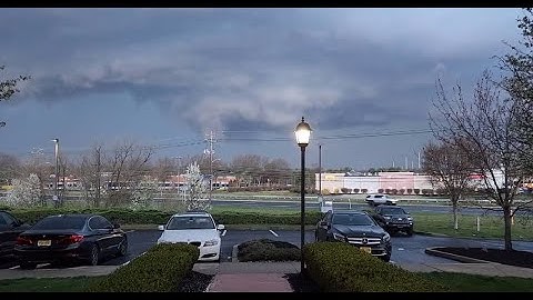 Tornado confirmed in Delaware; 1 dead in house collapse