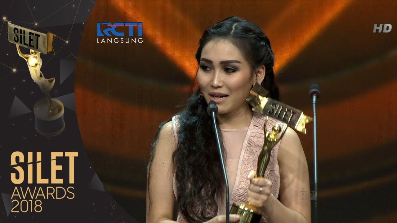 Ayu Ting-ting | Kontroversi Tersilet SILET AWARDS 2018