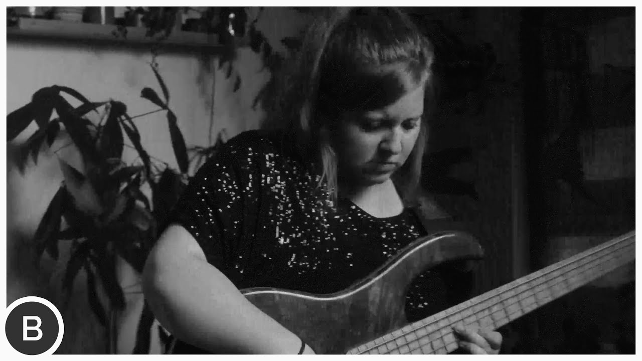 GERMAN BASSIST VRONI FRISCH