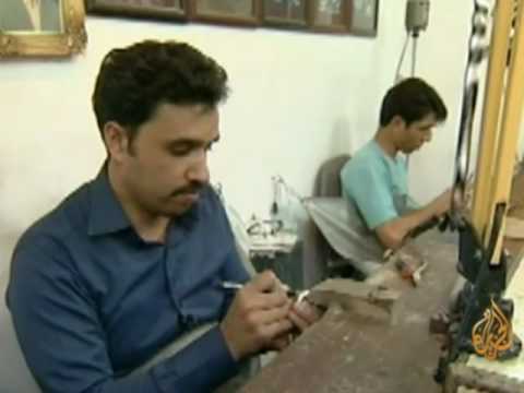 إيران..الخواتم المرصعة بالأحجار الكريمة