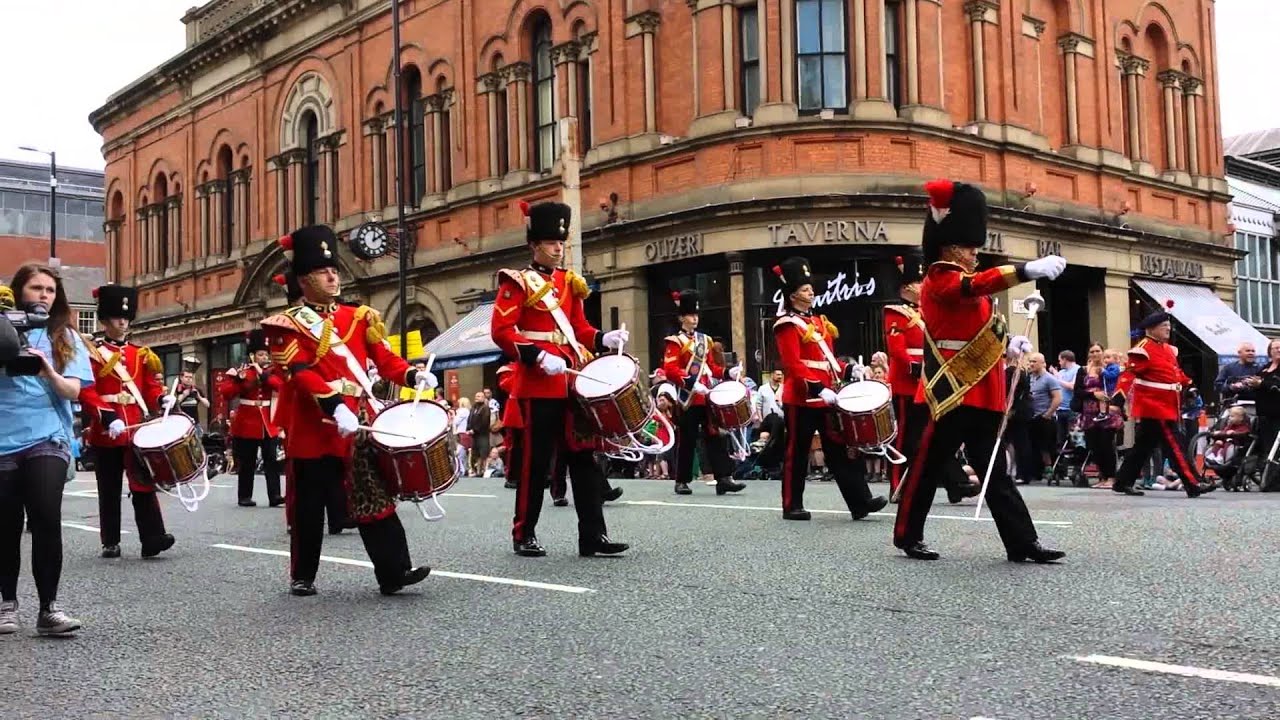 TRIBUTE for lee rigby at the Manchester parade. - YouTube