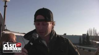 Dierks Bentley Shows Off His Slap Shot