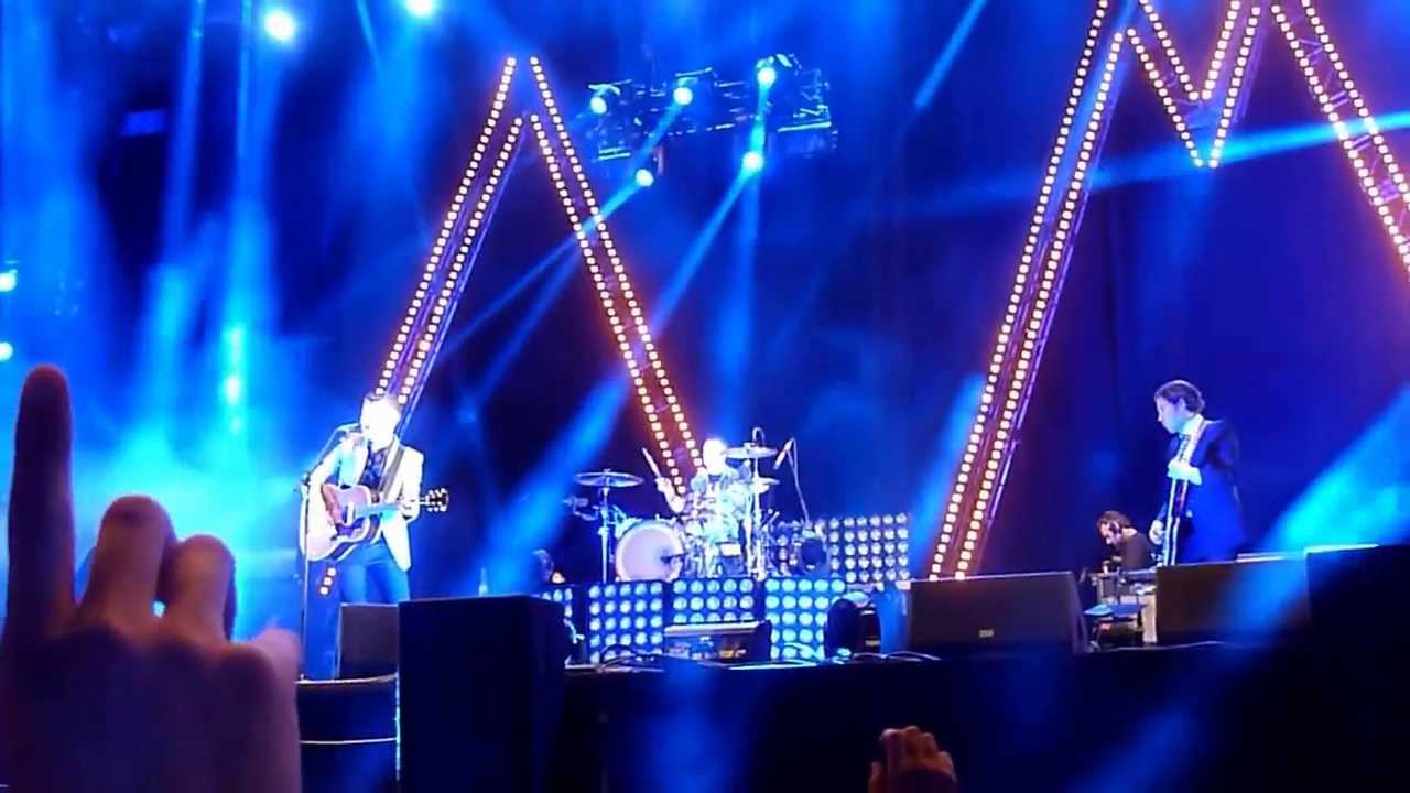 Arctic Monkeys - Mardy Bum [Semi-acoustic - live at Best Kept Secret, Hilvarenbeek - 21-06-2013]