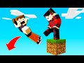 ME TIRÓ DEL BLOQUE! 😭 (yo a el 😈) | Minecraft