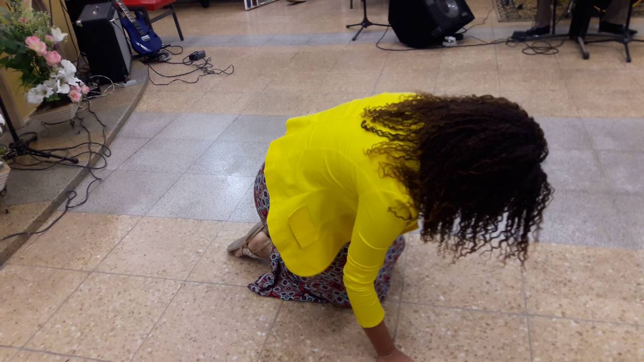 Peça teatral no culto de missão