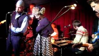Video thumbnail of "Yo La Tengo/Bonnie Prince Billy - Heavenly Arms (Lou Reed)"