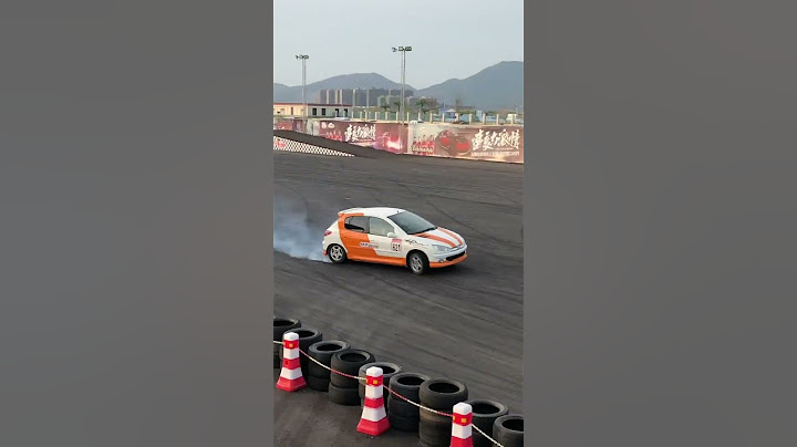 Blade overtaking, this is how you practice every day of training #shorts # stunts # cars