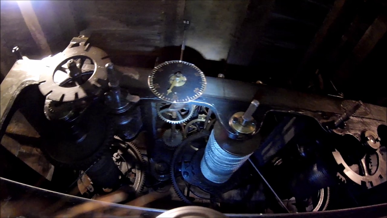 Glusburn Arts Centre - Winding the clock