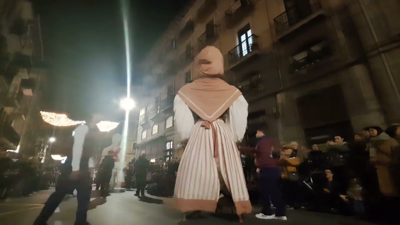 Pasacalles de los 6 Gigantes de Tolosa en la Cabalgata de Reyes | 5 de enero de 2023