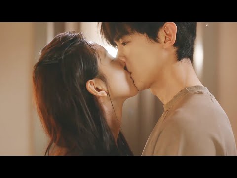 Too sweet! Wen Yifan helps Sang Yan bathe, leading to a bathroom kiss!💕 #cdrama #lovestory #kiss