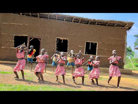 MASAKA KIDS AFRICANA PERFORMING KADODI CULTURAL DANCE | SHARING THE JOY OF AFRICA [4K VIDEO]