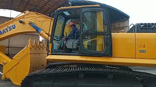 excavator kapasitas 30 ton - komatsu pc300